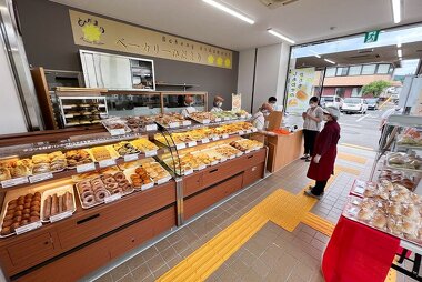 写真:ベーカリーひだまり店内